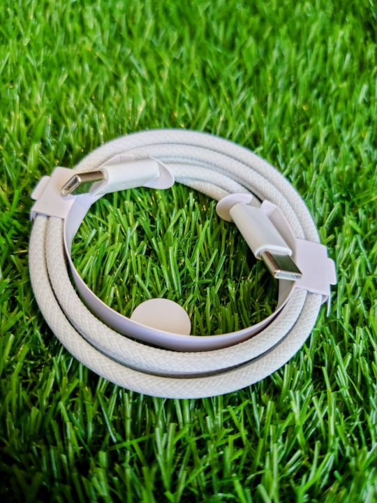 Apple%20USB%20TYPE%20-C%20to%20Type-C%20Woven%20%20charge%20cable%201%20Meter%20long%20,%20Durable,%20%2060W%20%20fast%20and%20versatile%20for%20your%20all%20devices%20and%20data%20transfer%20-%20Image%204