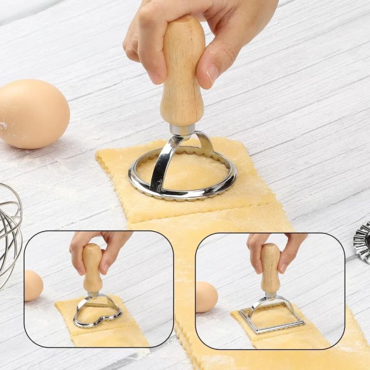 Ravioli%20Stamp%20Set,cookie%20Cutters%20with%20Wooden%20Handles%20and%20Grooved%20Edges,suitable%20for%20Ravioli,%20Pasta,%20Tortellini,%20Lasagna,%20Pierogi%20-%20Image%202