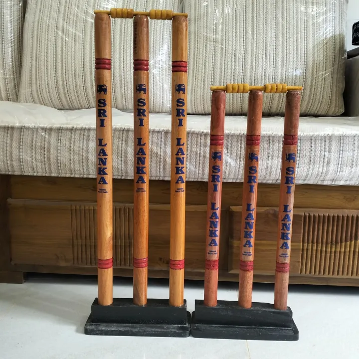 Cricket%20Wicket%20Set%20With%20Stand%20Wooden%20(%20Height%2023"%20/%20Height%2028"%20)%20-%20Image%203