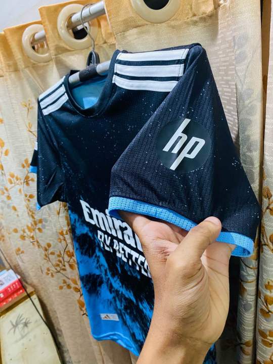 Real%20madrid%20new%20galaxy%20edition%20jersey%2024/25%20half%20sleeves%20-%20Image%206