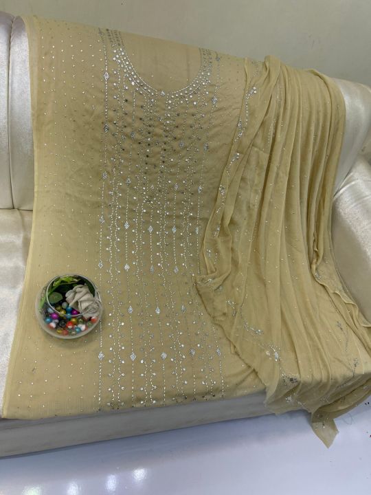 Beautiful%20Mukesh%20Kamdani%20Suits%20-%20Image%208