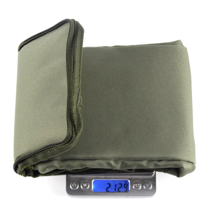 Fishing%20Tackle%20Bag%20Waterproof%20Fishing%20Bag%20Portable%20Fishing%20Reel%20Gear%20Bag%20with%203%20Adjustable%20Dividers%20for%20Spinning%20Baitcasting%20-%20Image%203