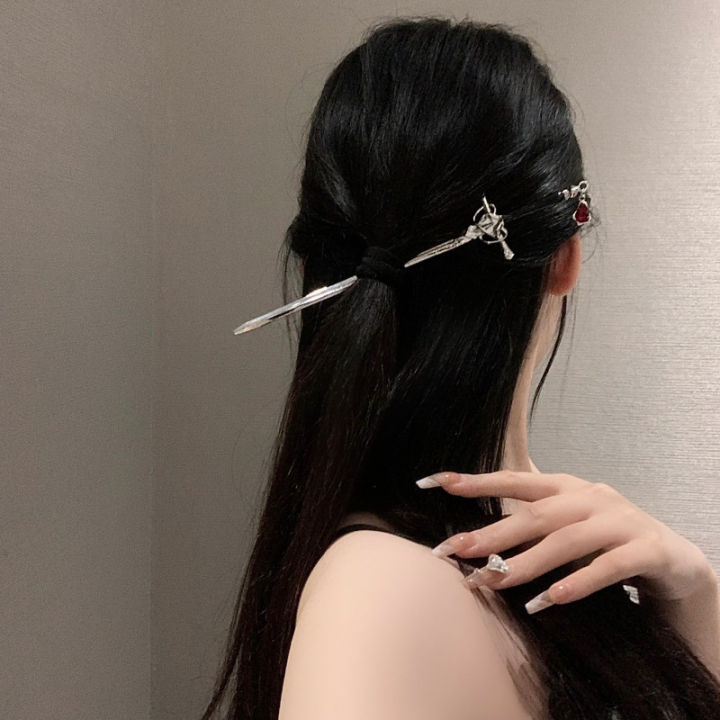 Chinese%20Style%20Sword%20Hairpin%20For%20Women%20Punk%20Ruby%20Hair%20Stick%20Ponytail%20Girls%20Hair%20Pins%20Diy%20Hairstyle%20Tools%20Daily%20Hair%20Accessories%20-%20Image%203