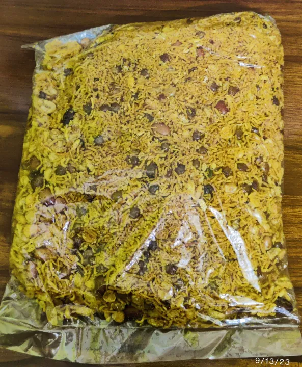 Khan%20Chanachur%20fresh%20and%20crispy%20Chikon%20Chanachur%20-400g%20-%20Image%202