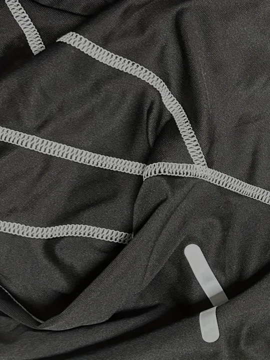 Men's%20Sports%20Long-Sleeve%20T-Shirt%20-%20Image%204