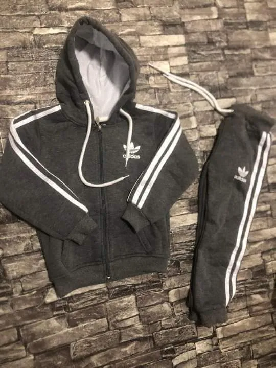 Kids%20Winter%20Tracksuits%7C%20Warm%20suit%20for%20Boys%7C%20Hoodie%20&%20trouser%20for%20boys%7C%20Winter%20Clothes%20for%20Children%7C%20Pack%20of%20One%20Tracksuit%20for%20Kids%20-%20Image%203