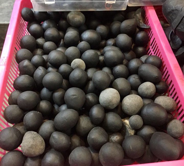 Kali%20Gandaki%20River%20Natural%20Shaligram%20stone%20for%20worship%20/%20lord%20bishnu%20ji%20stone%20-%20Image%204