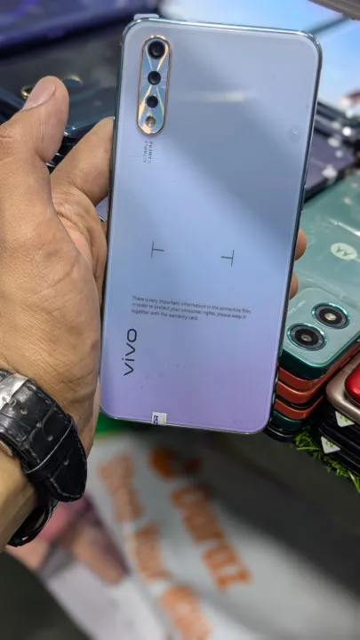 Vivo%20S1%206gb%20Ram%20128gb%20Rom%20Dual%20Sim%20In%20display%20Fingerprint%20PTA%20Approved%20With%20Box%20Nd%20Charger%20-%20Image%207