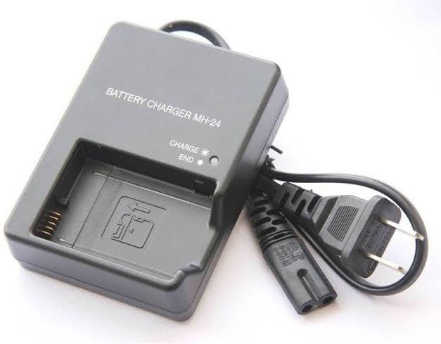Nikon Charger MH-24 Use For Nikon D5600,D5500,D5300,D5200,D5100,D3500,D3400,D3300,D3200,D3100....