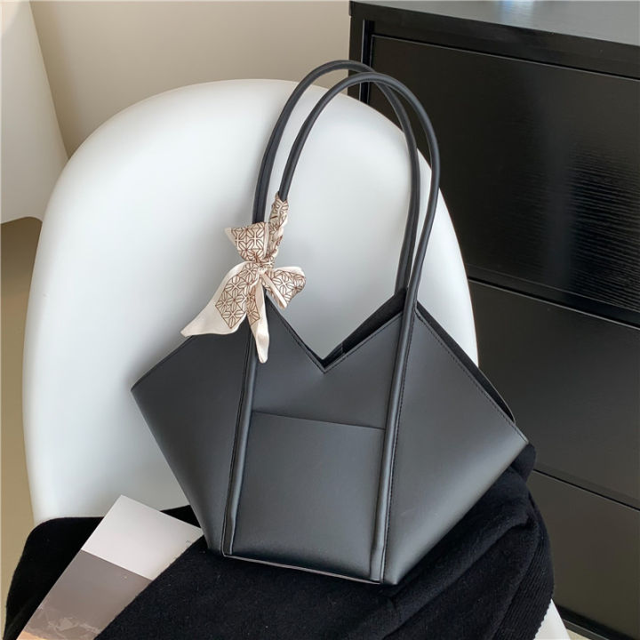 Women's%20Big%20Size%20Tote%20Bags%20Quality%20Soft%20Leather%20Shoulder%20Bag%20Silk%20Scarf%20Decoration%20Handbag%20Ladys%20New%20Large%20Capacity%20Shopping%20Bag%20-%20Image%204