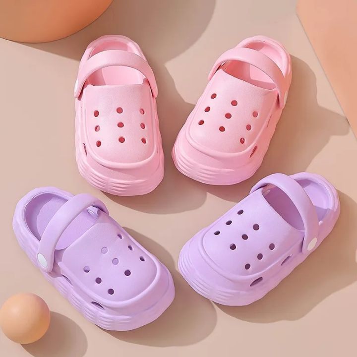 Children's%20Slippers%20Boys%20And%20Girls%20Bao%20Head%20Anti-collision%20Summer%20Soft%20Bottom%20Wear%20Baby%20Slippers%20Outside%20The%20Home%20-%20Image%203