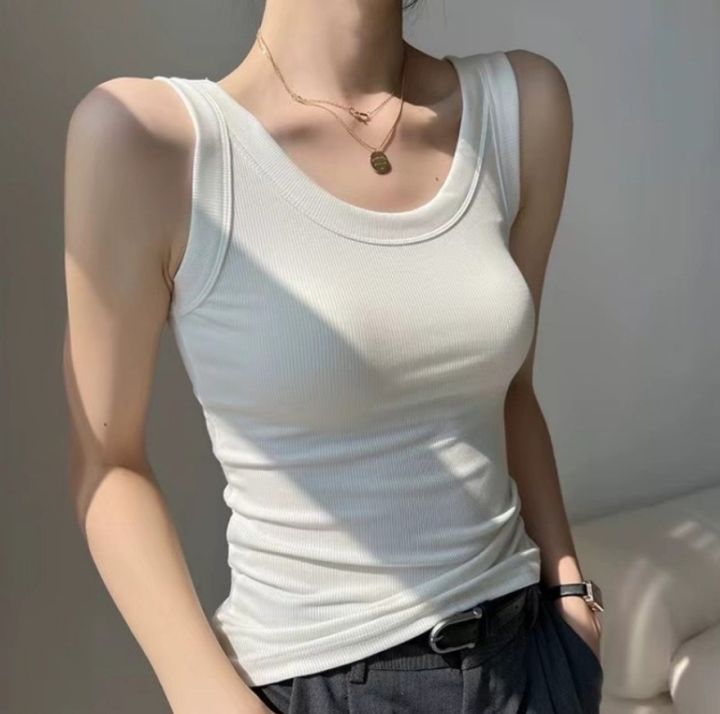 Summer%20Women's%20Comfortable%20and%20Loose%20White%20Cartoon%20Print%20Casual%20Loose%20Round%20Neck%20Short%20Sleeved%20T-Shirt%20Shorts%20Two-Piece%20Set%20-%20Image%207