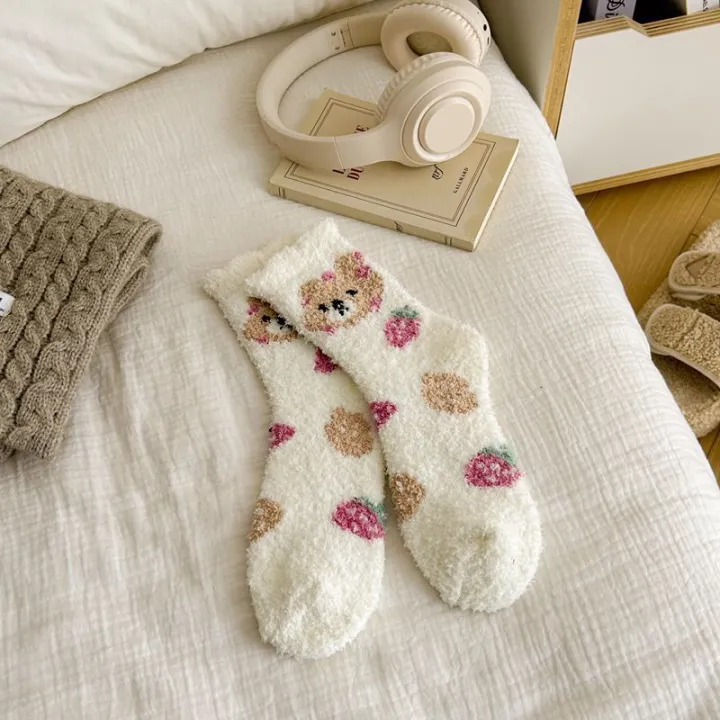 %F0%9F%A7%A6%20Cute%20Fuzzy%20Animal%20Socks%20%E2%80%93%20Super%20Soft%20&%20Cozy%20%F0%9F%90%BB%F0%9F%8D%93%20-%20Image%204