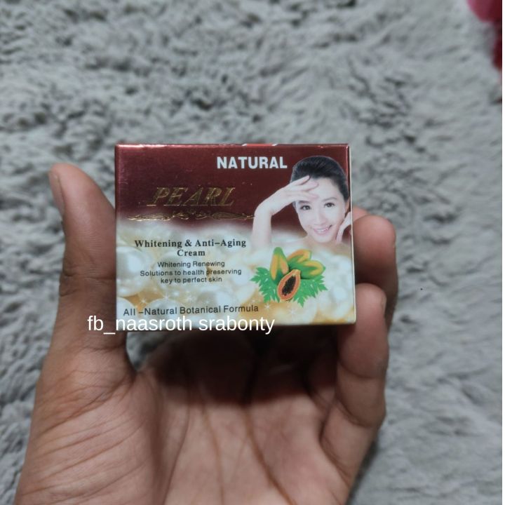 Natural%20Pearl%20Whitening%20&%20Anti%20Aging%20Cream%20-%20Image%207