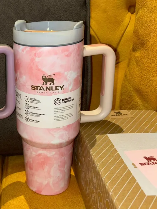 Stanley%2040%20oz%20Tumbler%20with%20Handle%20%E2%80%93%20Marble%20Edition%20%7C%20Vacuum%20Insulated%20Travel%20Mug%20with%20FlowState%E2%84%A2%203-Position%20Lid%20%7C%20Keeps%20Drinks%20Cold%20for%2011%20Hours%20&%20Hot%20for%207%20Hours%20-%20Image%203