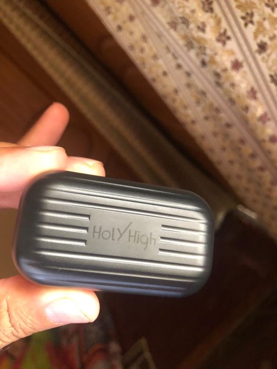 Original%20HolyHigh%20Earbuds%20-%20Image%202