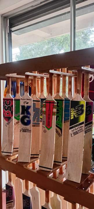 Tournament quality Softball cricket bat Free Bat grip