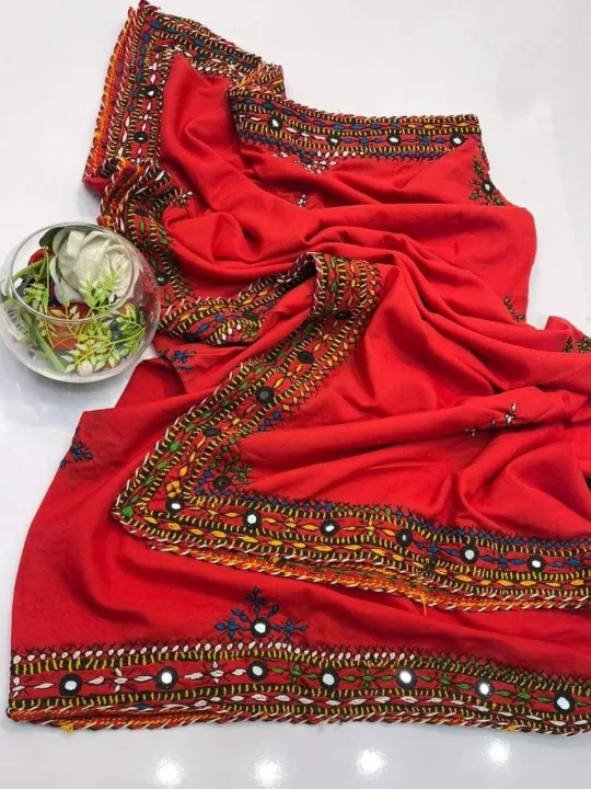 Balochi%20Handwork%20Chadar%20with%20Mirror%20and%20Multi-Thread%20Work%20in%20Swiss%20Voil%20Fabric%20-%20Image%206