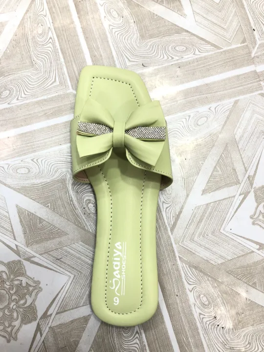 Ladies%20Simple%20Daily%20Use%20Gorgeous%20%20Butterfly%20Flat%20Sandal%20%7C%20%20Girls%20Fashionable%20New%20Design%20Flat%20Sandal%20%7C%20Gorgeous%20Butterfly%20Sandal%20-%20Image%202