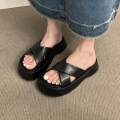 Kdashop fast delivery from Thailand sandals with cross straps new design, beautiful work, good heel support, comfortable to wear, not aching, no pain, girls see it as a must scream to hurry to buy it.. 