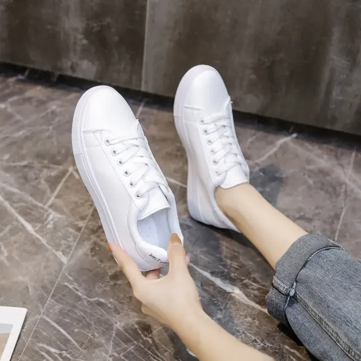 %E2%80%9CMen%E2%80%99s%20White%20Sneakers%20%7C%20Stylish%20Casual%20&%20Sports%20Shoes%20%7C%20Lightweight%20Comfortable%20Jogging%20&%20Walking%20Shoes%E2%80%9D%20-%20Image%204