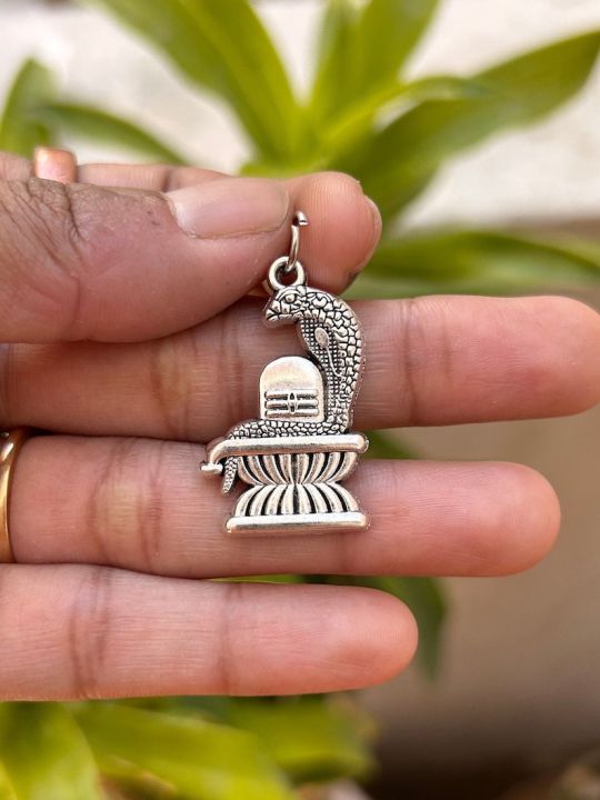 Hindu%20Religion%20item%20Silver%20Color%20Locket%20%20-%201%20ps%20-%20Image%203