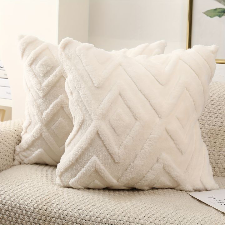 Soft%20Plush%20Snowflake%20Velvet%20Cream%20White%20Pillow%20Covers,%20Large%20Rhombus%20Pattern,%20Bedroom%20Decor,%20Living%20Room%20Decor%20Cushion%20Cover%20-%20Image%204