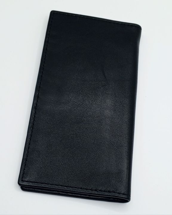 Premium%20Cow%20Leather%20Men's%20Wallet%20with%20Multiple%20Card%20Slots%20and%20Cash%20Compartments%20-%20Image%208