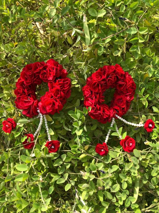 Artificial Flower Hand Gajra In Velvet Fabric With Elegant white pearl's