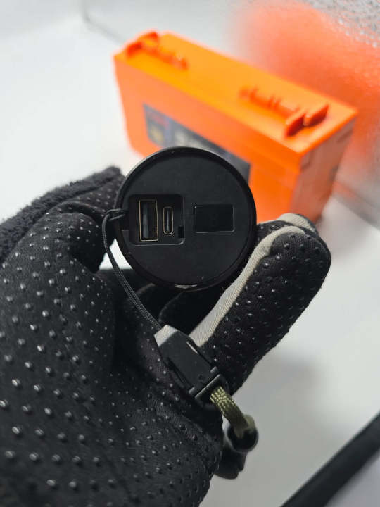 L.%20K.%20MART%20COBA%20TG%20Rechargeable%20LED%20Flashlight%20%E2%80%93%20USB%20Charging,%202000M%20Beam%20Range,%20Zoomable%20Focus,%20Waterproof%20Tactical%20Torch%20-%20Image%206