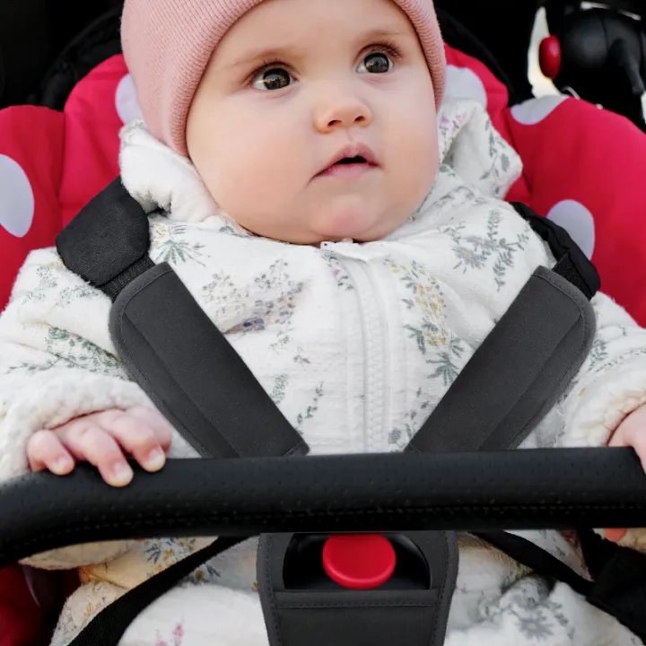 Soft%20Baby%20Car%20Seat%20Belt%20Pads%20Stroller%20Harness%20Covers%20Universal%20Shoulder%20Strap%20Cushions%20Prevent%20Strangulation%20Infant%20Pram%20Safety%20-%20Image%204