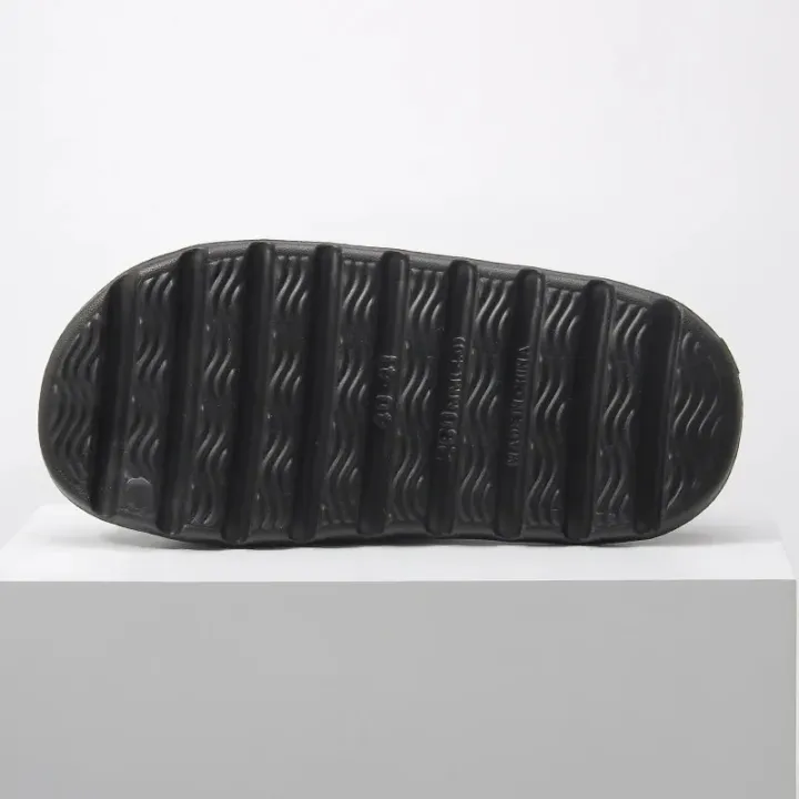 Big%20Size%2045%2046%2047%20Men's%20Casual%20Shoes%20Men%20and%20Women%20EVA%20Soft-soled%20Lightweight%20Home%20Slippers%20High-quality%20Exclusive%20Brand%20Slides%20-%20Image%202