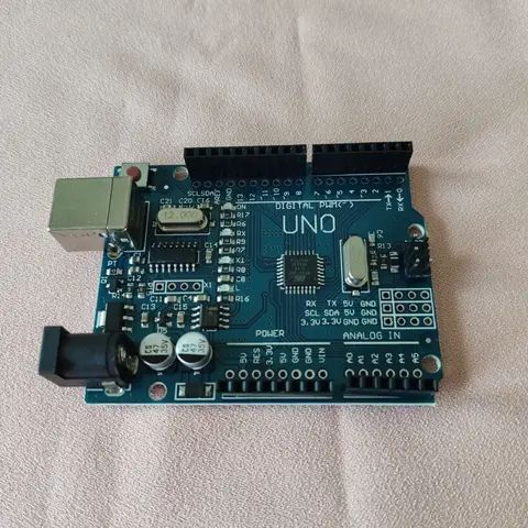 Arduino%20UNO%20R3%20SMD%20Development%20board%20With%20USB%20cable%20for%20robotics%20&%20automation%20project.%20-%20Image%204