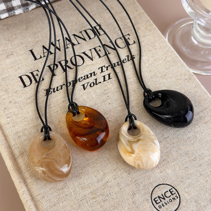 Minimalist Retro Gradient Pendant Necklace Korean Style Long Sweater Chain Necklace Female Autumn and Winter Accessory