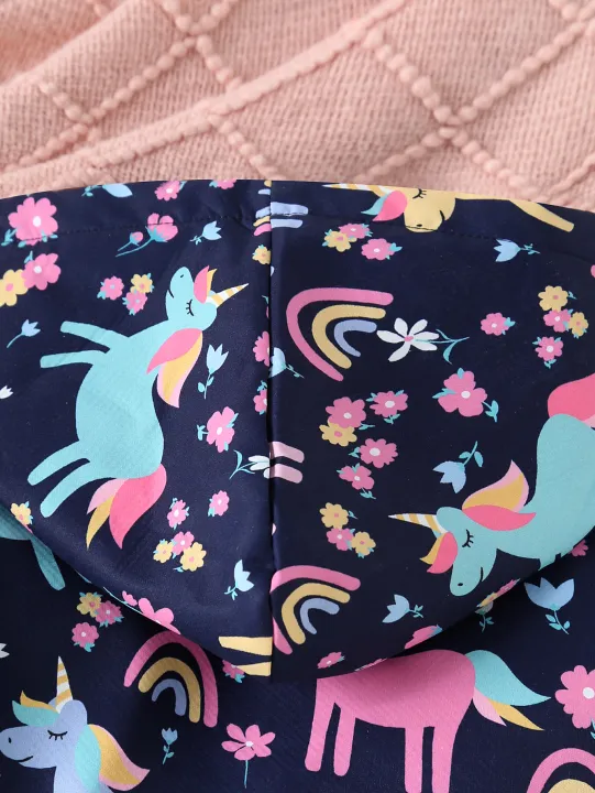 Autumn%20And%20Winter%20Girls'%20Unicorn%20Flower%20Printed%20Jacket%20With%20Plush%20Insulation%20Long%20Sleeved%20Casual%20Hooded%20Jacket%20-%20Image%206