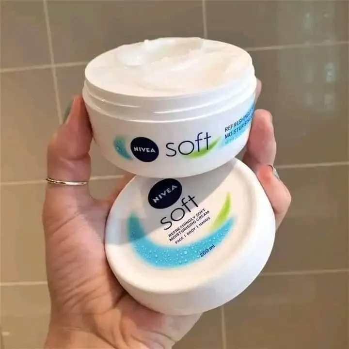 NIVEA%20Soft%20Moisturiser%20Cream-50ml%20-%20Image%202