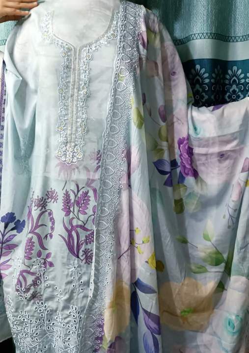 Embiodary%20Cutwork%20/%20panel%20Unstitched%20Cotton%20Three%20Piece%20Salwar%20Kamiz%20(3%20Piece)%20-%203%20Pice%20Dress%20-%20Image%207