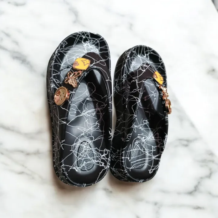 plastic%20house%20sliper%20for%20women%20ND%20girls%20-%20Image%202