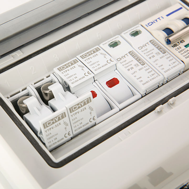 Solar%20photovoltaic%20PV%20Combiner%20Box%20With%20Lightning%20Protection%202%20input%201%20out%20DC%20600V%20Fuse%20MCB%20SPD%20Waterproof%20Box%20IP65%20Wholesale%20-%20Image%203