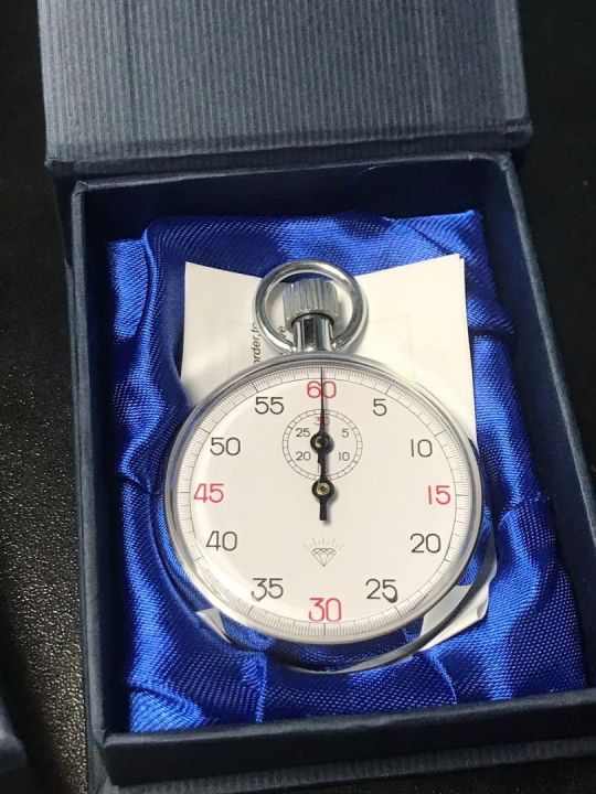 Silver%20Diamond%20Mechanical%20Stopwatch%20-%20Image%203