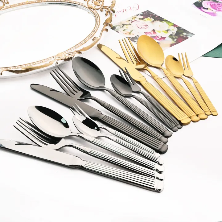 4Pcs%20Black%20Tableware%20Stainless%20Steel%20Dinnerware%20Set%20Western%20Dinner%20Knife%20Fork%20Spoons%20Flatware%20Mirror%20Kitchen%20Home%20Cutlery%20Set%20-%20Image%202