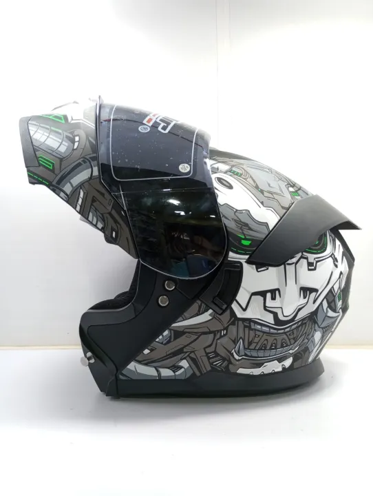 Super%20air%20SP%20912%20Dot%20certified%20flip%20up%20/%20modular%20helmet%20available%20for%20bikers%20-%20Image%203