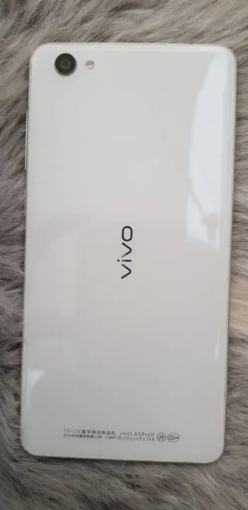 VIVO%20x5%20pro%20D%204/64%20GB%20PTA%20APPROVED%20COMPLETE%20ACCESSORIES%20-%20Image%203