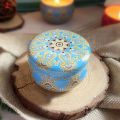One Customized Scented Candles in a beautiful Tin (Eyes Attracted). 
