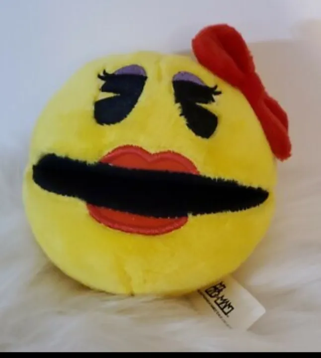 PAC%20Man%20Bandai%20Banco%20Classic%20PAC%20Man%20Collectable%20Plush%20-%20Image%203