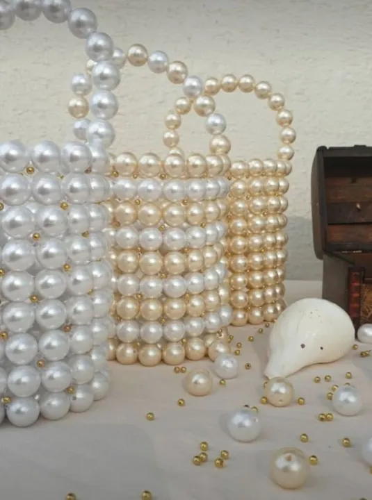 Beaded%20pearl%20bag%20-%20Image%202
