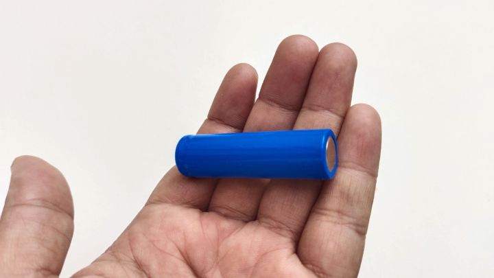 Hight%20Quality%20trimmer%20Cell%20Battery%20cell%2014500%20-%203.7v%20Rechargeable%20cell%20%20AA%20trimmer%20cell%20-%20color%20blue%20-%20Image%207