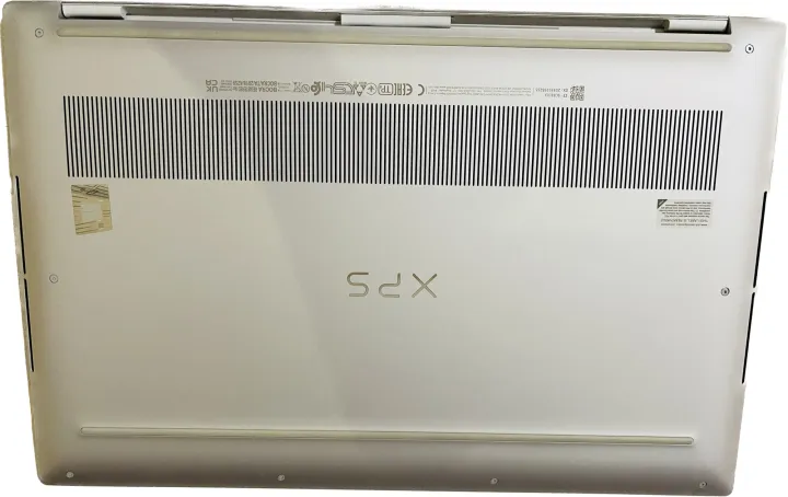 Dell%20XPS%2015%209510%20i7%2011th%20gen%20/%2032gb%20Ram%20/%204GB%20Nvidia%20Rtx%203050Ti%20-%20Image%203