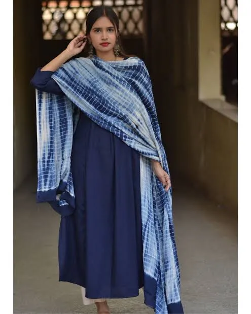Tie%20and%20dye%20dubatta%20with%20gotta%20kinari%20-%20Image%203