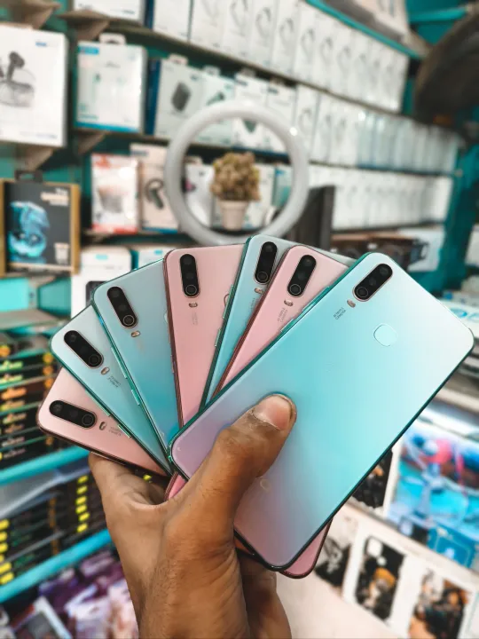 Vivo%20Y17%20%E2%80%93%204GB/128GB%20%7C%20AI%20Triple%20Camera%20%7C%205000mAh%20Powerhouse%20-%20Image%205